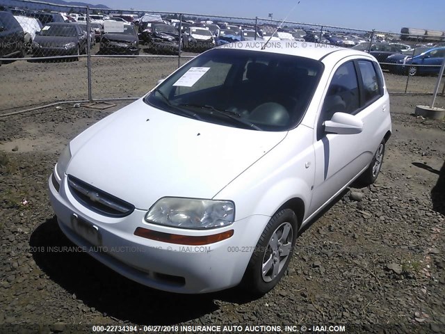 KL1TD66607B744834 - 2007 CHEVROLET AVEO LS WHITE photo 2