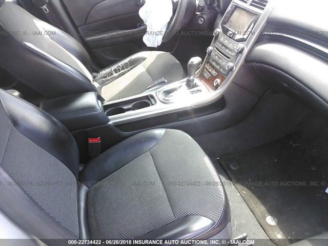 1G11C5SA3DU120400 - 2013 CHEVROLET MALIBU 1LT ვერცხლისფერი ფოტო 5