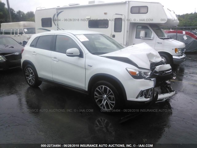 JA4AP3AW3JU004200 - 2018 MITSUBISHI OUTLANDER SPORT ES/SE WHITE photo 1