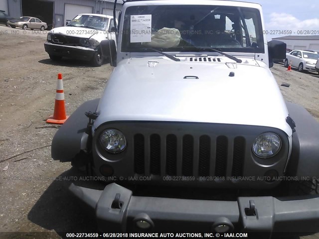 1J4AA2D14AL125674 - 2010 JEEP WRANGLER SPORT 灰色 照片 6