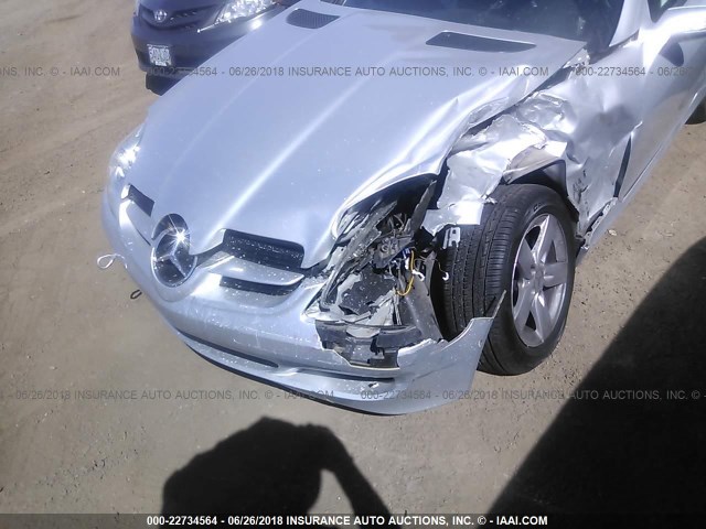 WDBWK54F86F121184 - 2006 MERCEDES-BENZ SLK 280 SILVER photo 6