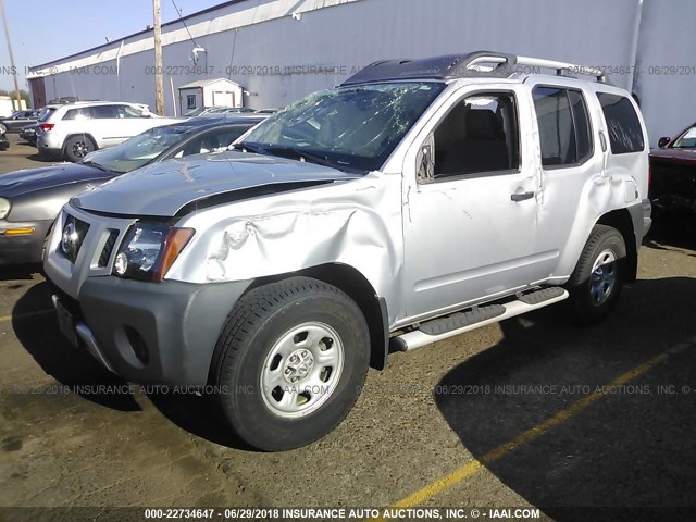 5N1AN0NW8BC511617 - 2011 NISSAN XTERRA OFF ROAD/S/SE SILVER photo 2