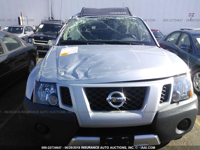 5N1AN0NW8BC511617 - 2011 NISSAN XTERRA OFF ROAD/S/SE SILVER photo 6