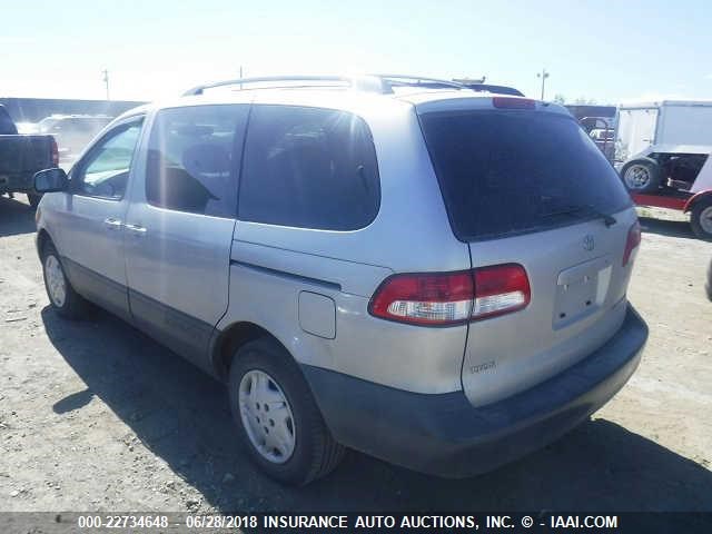 4T3ZF13C42U467843 - 2002 TOYOTA SIENNA LE/XLE SILVER photo 3