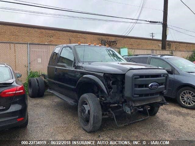 1FD0X4GT7BEC17257 - 2011 FORD F450 SUPER DUTY BLACK photo 3