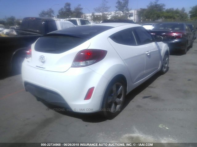 KMHTC6AD1FU223749 - 2015 HYUNDAI VELOSTER WHITE photo 4