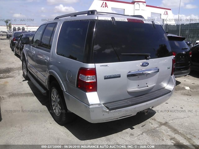 1FMJU1H50CEF06445 - 2012 FORD EXPEDITION XLT/KING RANCH SILVER photo 3