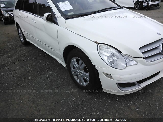 4JGCB75E56A034809 - 2006 MERCEDES-BENZ R 500 WHITE photo 6