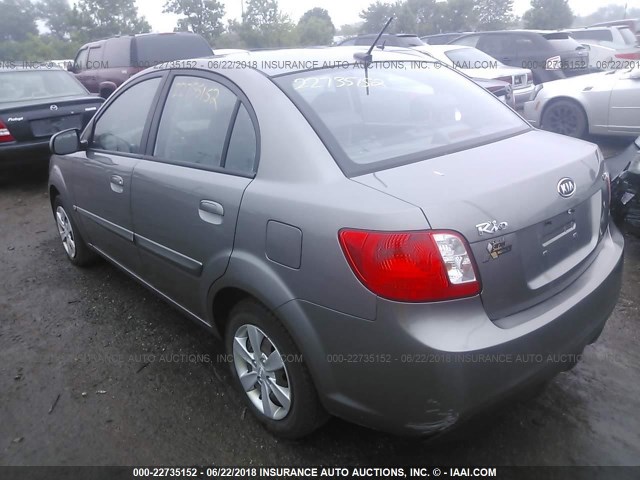 KNADH4A39B6960554 - 2011 KIA RIO LX/SX GRAY photo 3