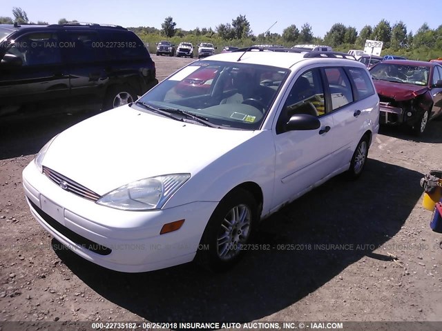 1FAFP36382W177930 - 2002 FORD FOCUS SE/SE COMFORT/ZTW/SE SPRT WHITE photo 2