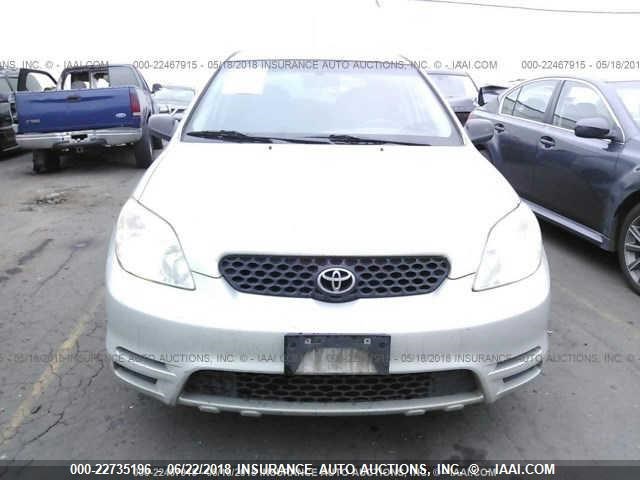 2T1KR32EX4C209007 - 2004 TOYOTA COROLLA MATRIX XR SILVER photo 6