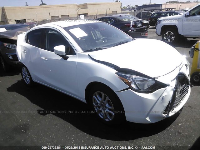 3MYDLBZV5GY146687 - 2016 TOYOTA SCION IA WHITE photo 1
