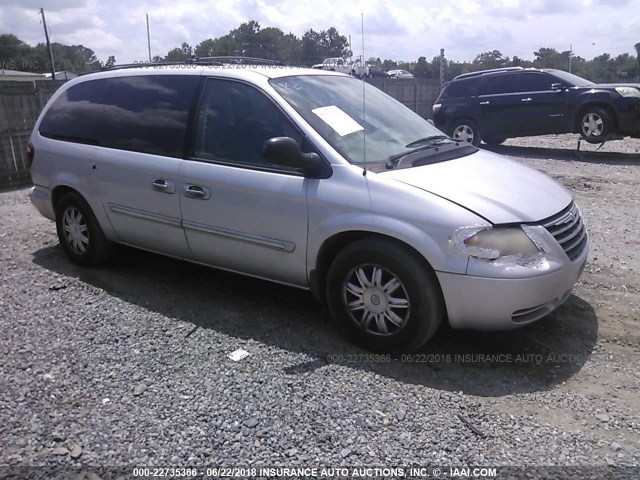 2C8GP54L55R242595 - 2005 CHRYSLER TOWN & COUNTRY TOURING SILVER photo 1