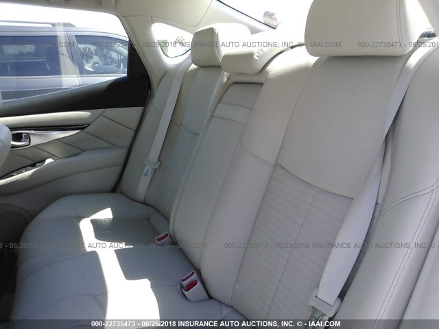 JN1AY1AP8BM520055 - 2011 INFINITI M56 WHITE photo 8