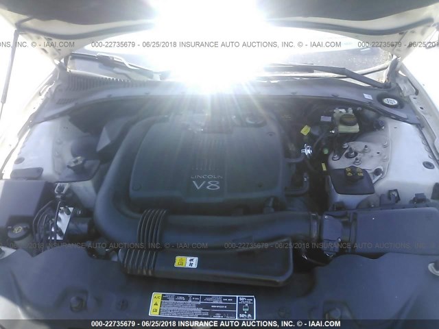 1LNHM87AX2Y638681 - 2002 LINCOLN LS 米色 照片 10