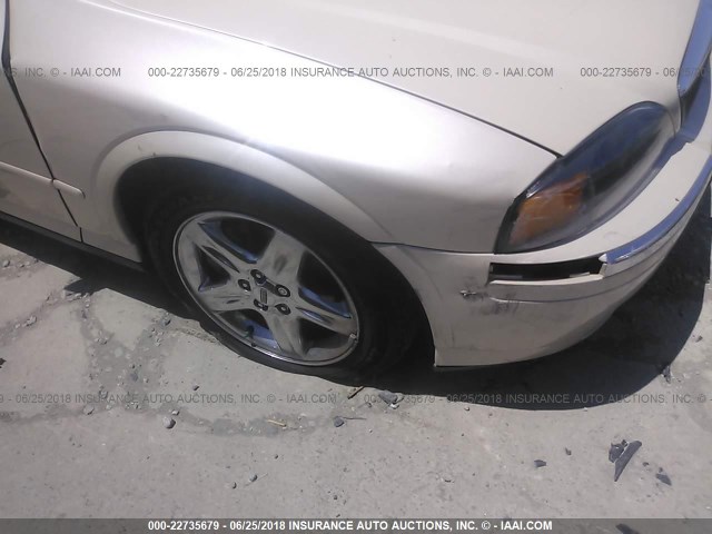 1LNHM87AX2Y638681 - 2002 LINCOLN LS 米色 照片 6