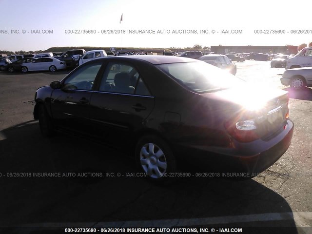 JTDBE32K920046312 - 2002 TOYOTA CAMRY LE/XLE/SE Qırmızı foto 3