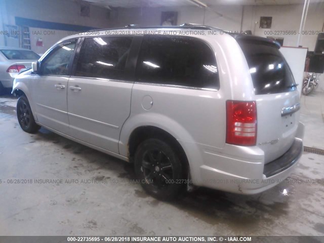 2A8HR54P78R729068 - 2008 CHRYSLER TOWN & COUNTRY TOURING SILVER photo 3