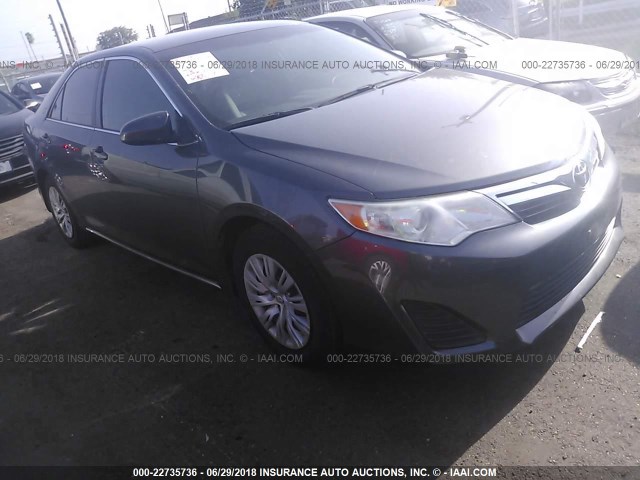 4T4BF1FK7DR311365 - 2013 TOYOTA CAMRY L/SE/LE/XLE GRAY photo 1