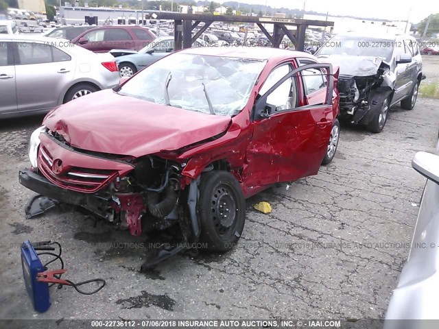 2T1BU4EE7DC104277 - 2013 TOYOTA COROLLA S/LE RED photo 2