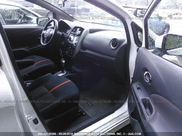 3N1CE2CP3FL423270 - 2015 NISSAN VERSA NOTE S/S PLUS/SV/SL/SR WHITE photo 5