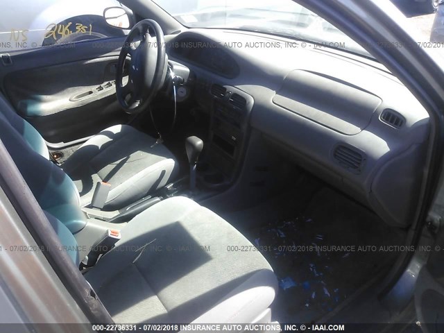 1YVGE22C2V5624356 - 1997 MAZDA 626 DX/LX GRAY photo 5