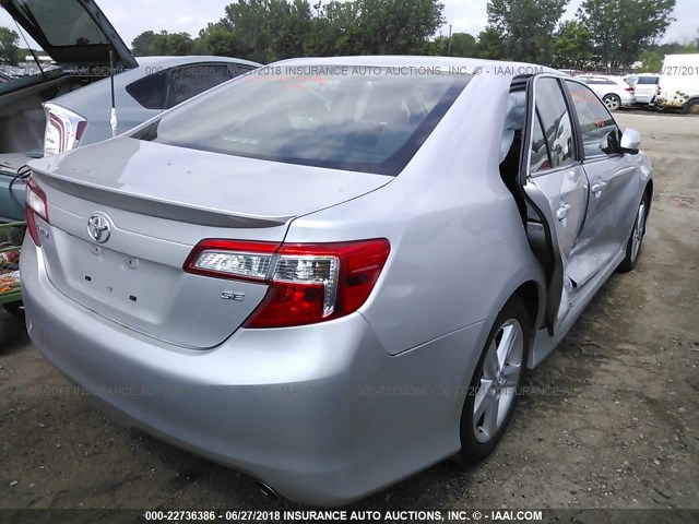 4T1BF1FK6EU431380 - 2014 TOYOTA CAMRY L/SE/LE/XLE 银色 照片 4