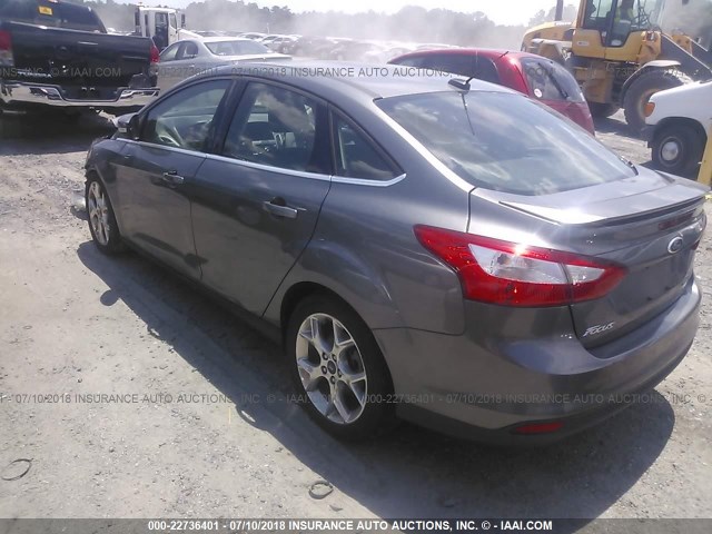 1FAHP3J26CL108938 - 2012 FORD FOCUS TITANIUM GRAY photo 3