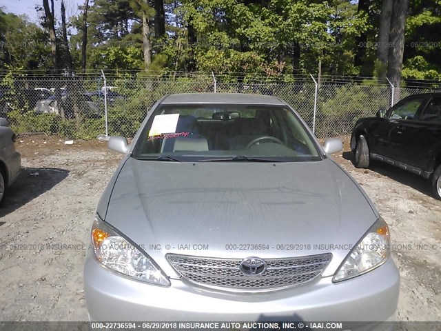 4T1BE32K94U859625 - 2004 TOYOTA CAMRY LE/XLE/SE Gümüş foto 6