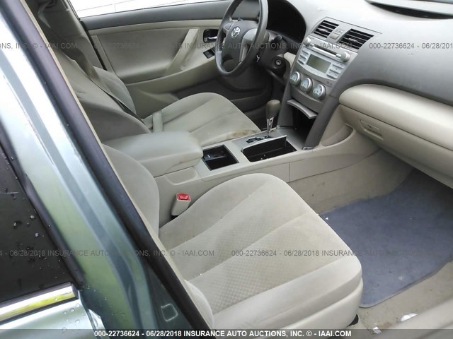4T1BE46K29U800889 - 2009 TOYOTA CAMRY SE/LE/XLE GREEN photo 5
