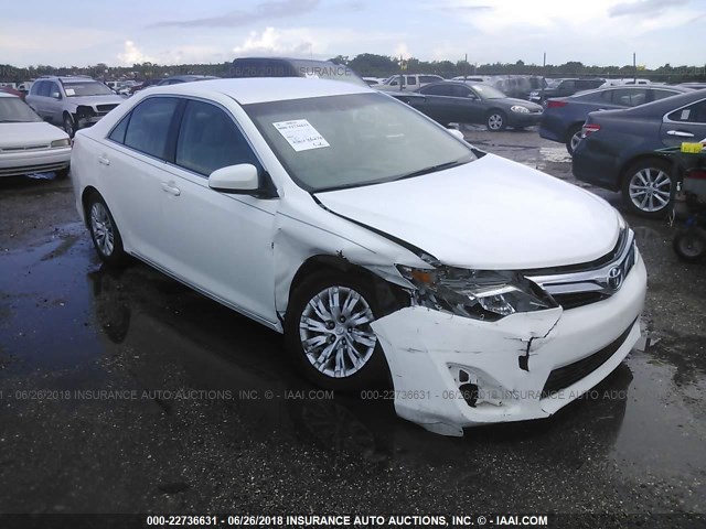 4T1BF1FK8DU253695 - 2013 TOYOTA CAMRY L/SE/LE/XLE 白色 照片 6