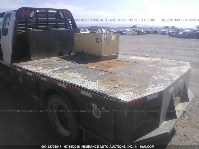 3FRWX66GX9V132039 - 2009 FORD F650 SUPER DUTY WHITE photo 7