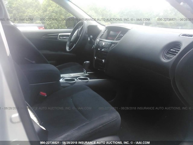 5N1AR2MN1DC673701 - 2013 NISSAN PATHFINDER S/SV/SL/PLATINUM 银色 照片 5