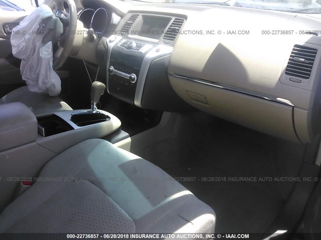 JN8AZ1MU4AW015990 - 2010 NISSAN MURANO S/SL/LE GOLD photo 5