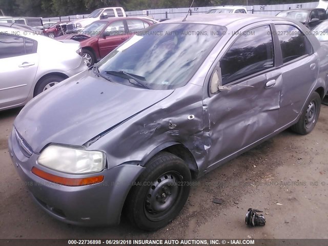 KL1TD56676B554439 - 2006 CHEVROLET AVEO LS GRAY photo 6