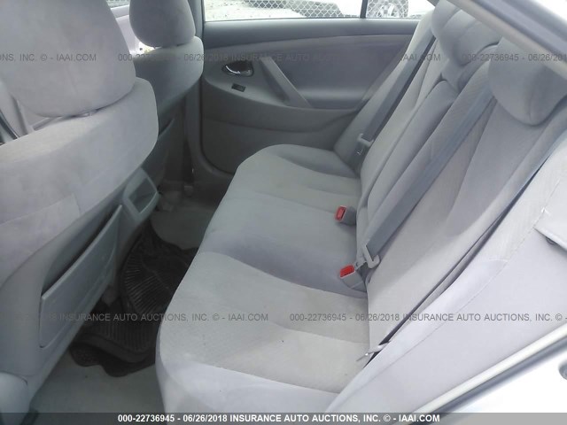 4T4BE46K78R046702 - 2008 TOYOTA CAMRY CE/LE/XLE/SE SILVER photo 8