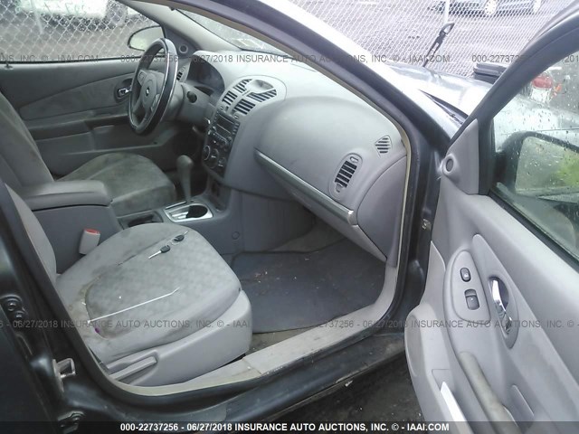 1G1ZT62815F264488 - 2005 CHEVROLET MALIBU MAXX LS GRAY photo 5