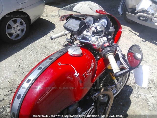 SMTD21HF2HT801423 - 2017 TRIUMPH MOTORCYCLE THRUXTON 1200 R RED photo 5