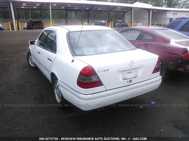 WDBHA28E0VF587802 - 1997 MERCEDES-BENZ C 280 WHITE photo 3