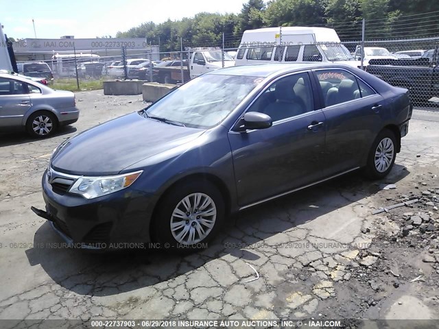 4T4BF1FK1CR169786 - 2012 TOYOTA CAMRY SE/LE/XLE 灰色 照片 2