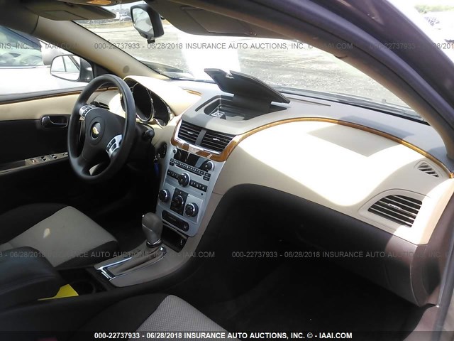 1G1ZC5EB7AF267729 - 2010 CHEVROLET MALIBU 1LT 棕色 照片 5