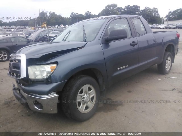 5TFRU5F13AX023001 - 2010 TOYOTA TUNDRA DOUBLE CAB SR5 Light Blue photo 2
