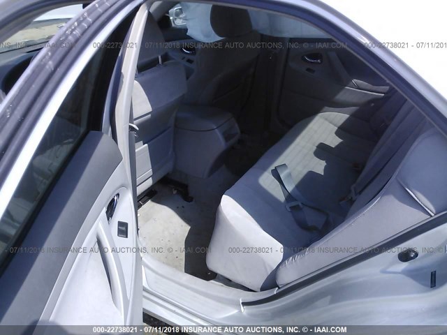 4T1BK46K47U051566 - 2007 TOYOTA CAMRY NEW GENERAT LE/XLE/SE SILVER photo 8