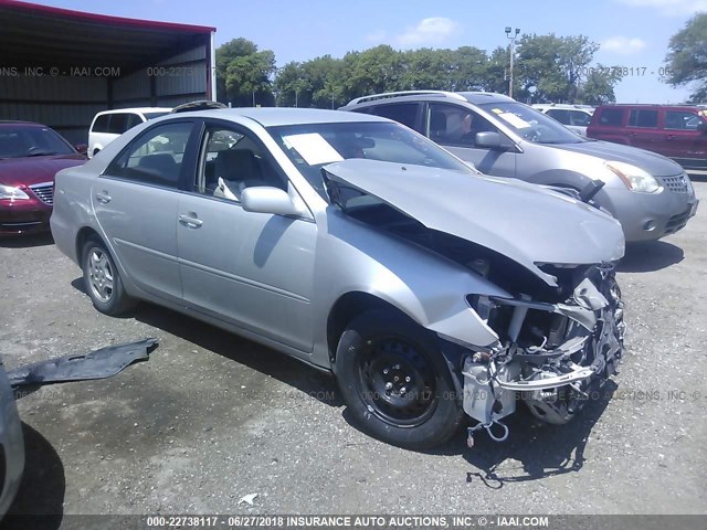 4T1BF32K93U041016 - 2003 TOYOTA CAMRY LE/XLE/SE 银色 照片 1