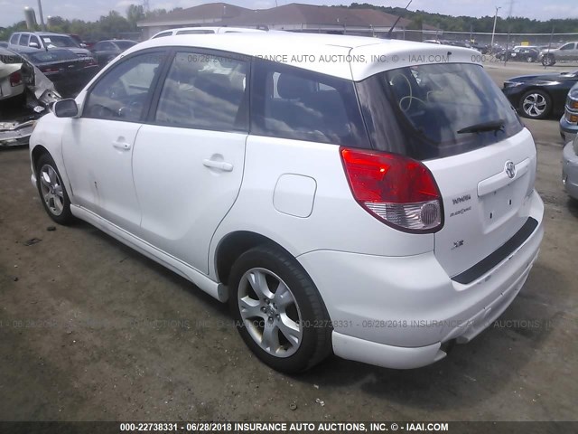 2T1KR32E84C207823 - 2004 TOYOTA COROLLA MATRIX XR WHITE photo 3