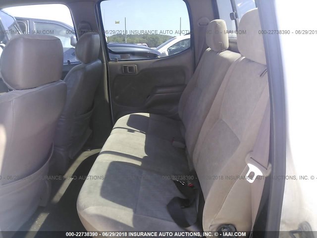 5TEHN72N22Z046812 - 2002 TOYOTA TACOMA DOUBLE CAB თეთრი ფოტო 8