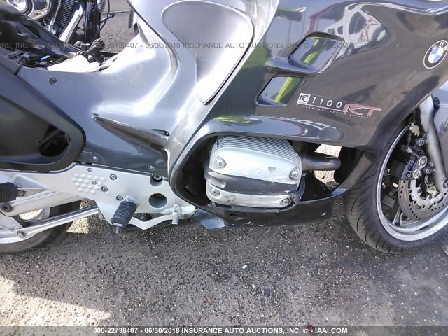 WB10418A1YZC68554 - 2000 BMW R1100 RT GRAY photo 8