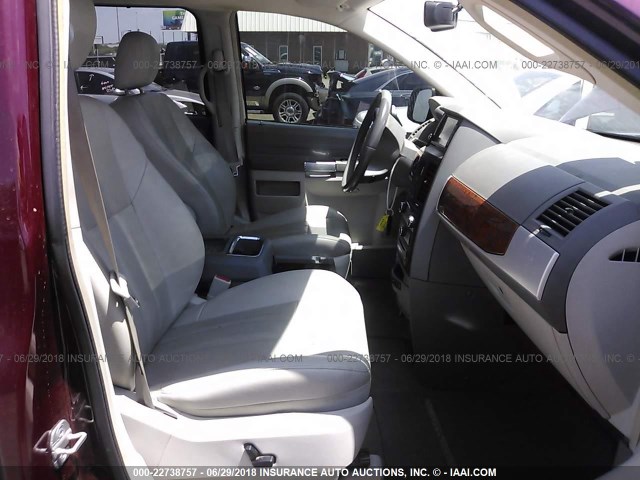 2A8HR54PX8R664247 - 2008 CHRYSLER TOWN & COUNTRY TOURING BURGUNDY photo 5
