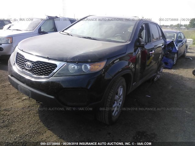 5XYKTCA13BG082392 - 2011 KIA SORENTO LX BLACK photo 2