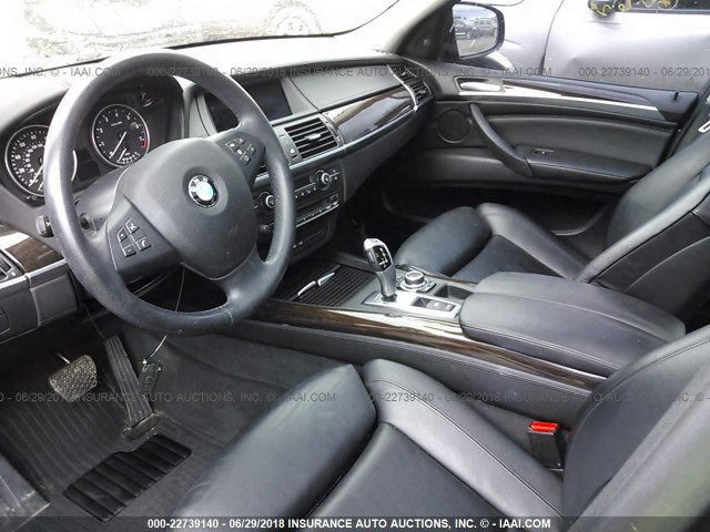 5UXZV4C55CL763575 - 2012 BMW X5 XDRIVE35I GRAY photo 5